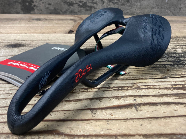 KK393 Selle SMP F20C s.i. サドル 黒 aisi 304 tubeレール