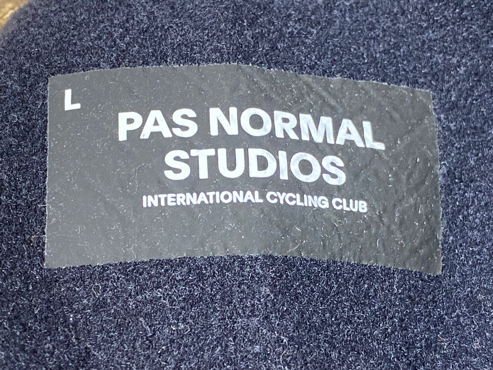 JP765 パスノーマルスタジオ PAS NORMAL STUDIOS レッグウォーマー 黒