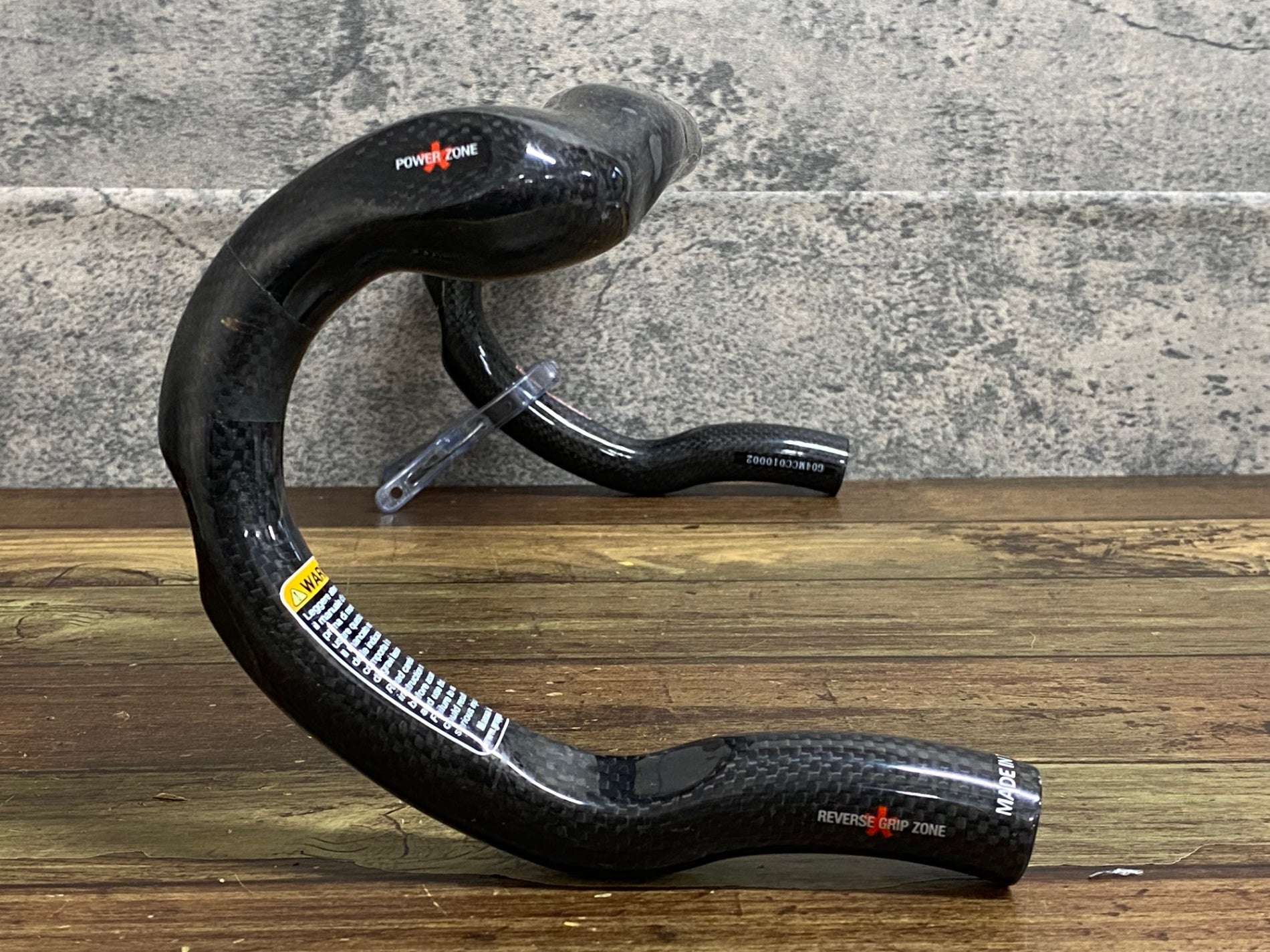 JQ542 チネリ cinelli neo morphe カーボンドロップハンドル Φ31.8