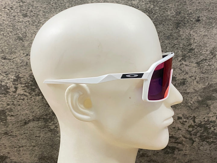KM758 オークリー OAKLEY SUTRO サングラス アイウェア 白
