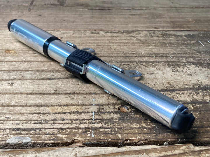 JM620 レザイン LEZYNE ROAD DRIVE M 携帯ポンプ 空気入れ シルバー
