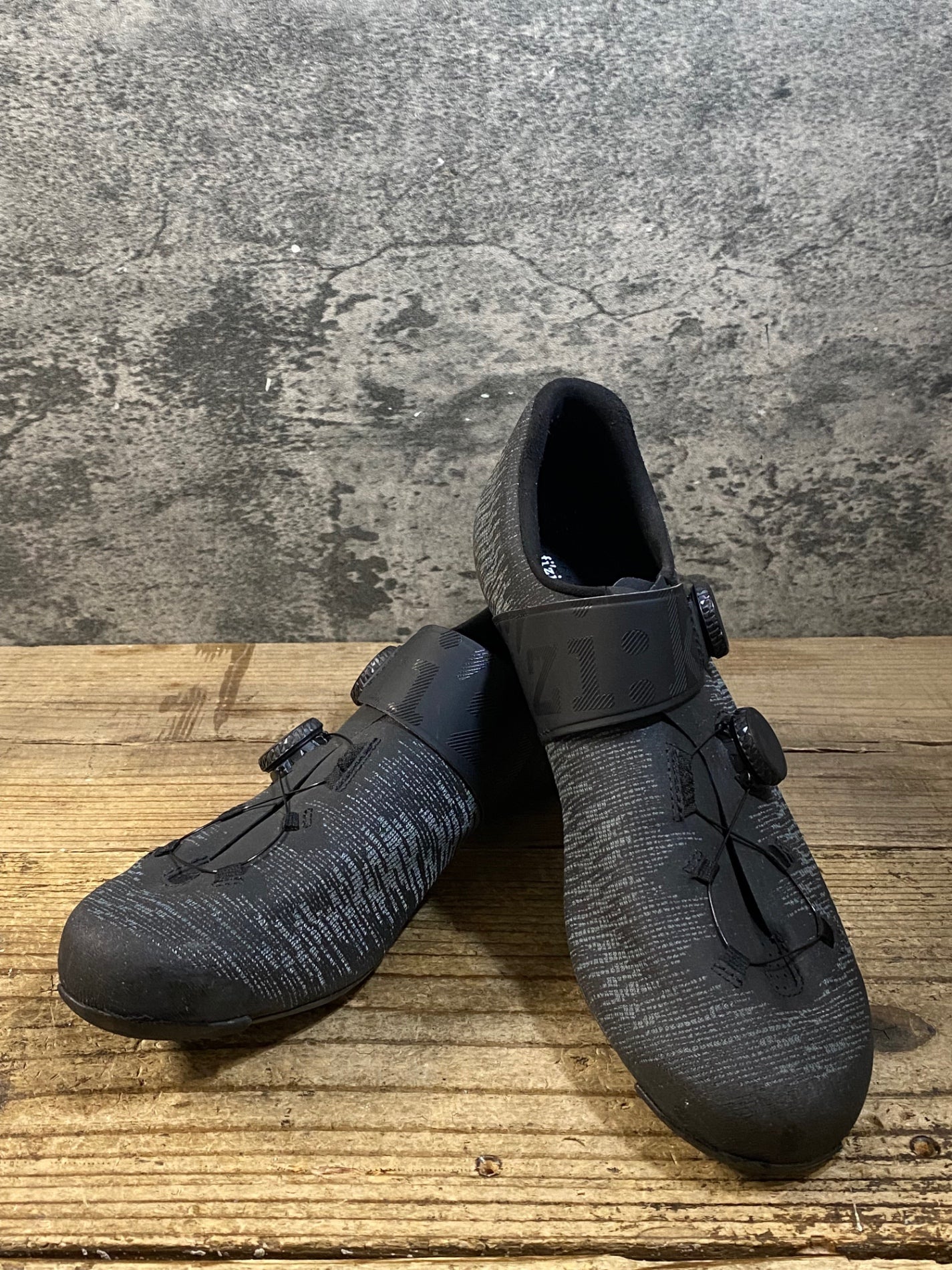 KJ261 フィジーク fizik VENTO INFINITO KNIT CARBON SHOES