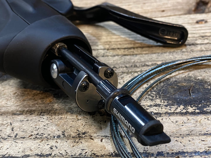 JU376 シマノ SHIMANO メトレア METREA ST-U5060-R / BL-U5010-L ブルホーン用STIレバー 油圧ブレーキ 1×11S 未使用