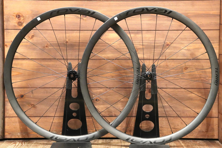 ロヴァール ROVAL テラ TERRA CL カーボン チューブレスレディ ホイールセット シマノ11S/12S 25C 【東京南麻布店】