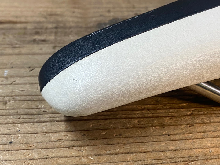 JP107 フィジーク fizik アレス ARES サドル 白 黒 kiumレール ※固定プレート欠品