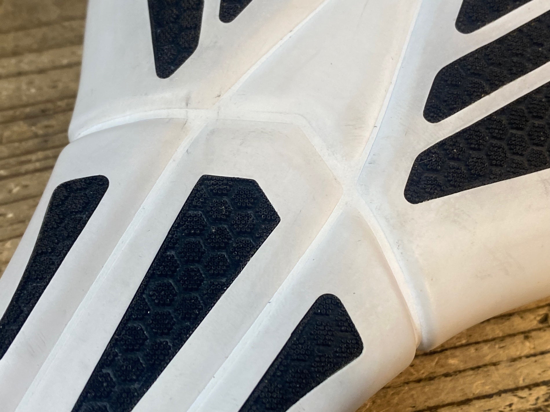 【超レア】デリ丸　白　BIG 新品 JP065 プロロゴ prologo スクラッチ SCRATCH M5 サドル 白 TiroX