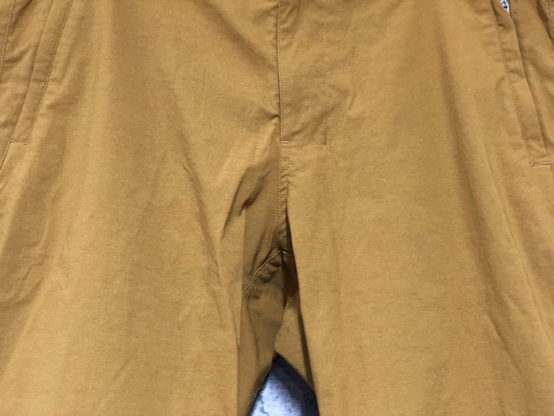KM124 ラファ Rapha EXPLORE SHORTS サイクルパンツ ベージュ サイズ不明