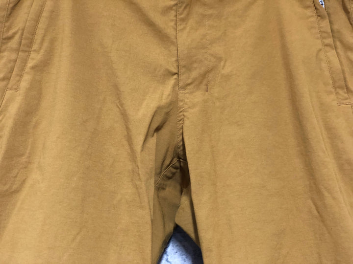 KM124 ラファ Rapha EXPLORE SHORTS サイクルパンツ ベージュ サイズ不明