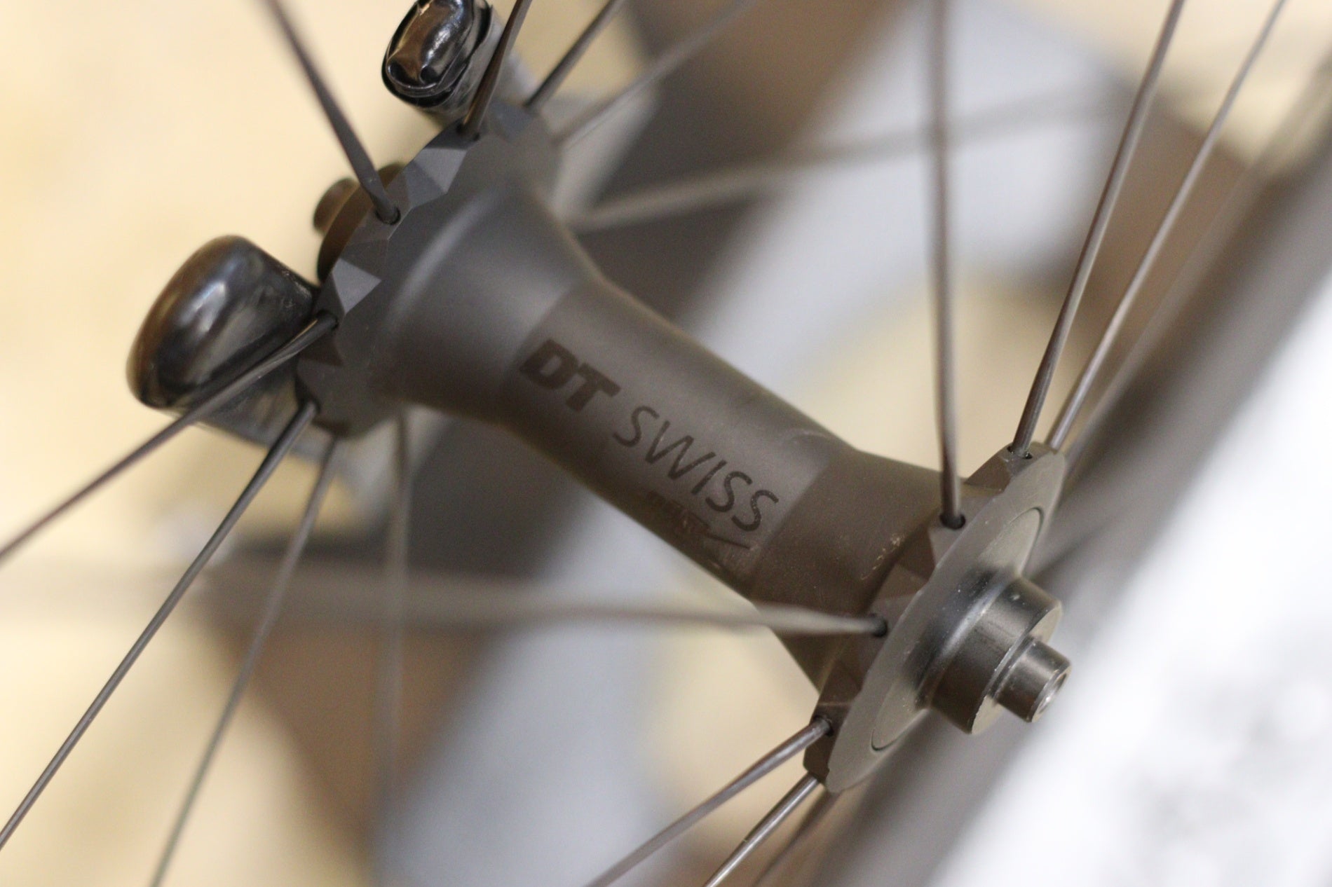 DT SWISS PR 1400 DICUT OXIC XDR シマノフリー付 DT SWISS ダイカット オキシック PR1400 DICUT OXIC 21 アルミ