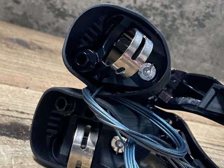 KE828 シマノ SHIMANO 105 ST-R7025 / BR-R7070 STIレバー+油圧ディスクブレーキキャリパーセット 2×11S 黒