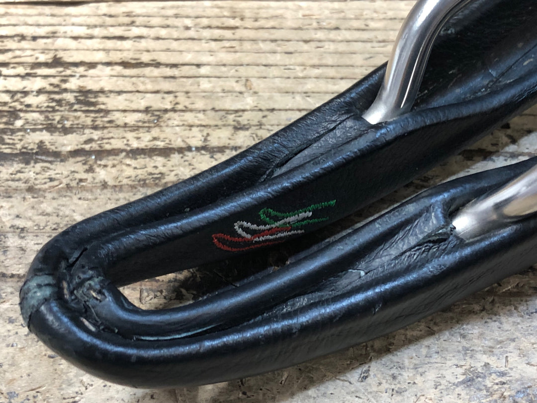 JY760 SELLE SMP dynamic サドル 黒 138mm inox tube