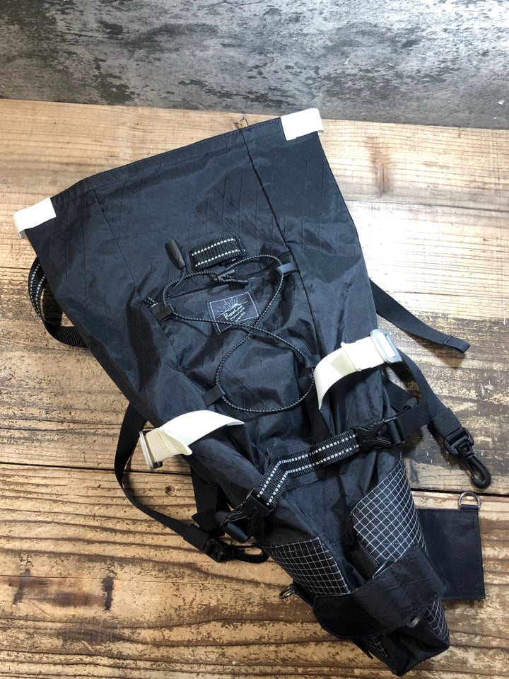 JW357 ロウロウマウンテンワークス RawLow Mountain Works サドルバッグ 黒
