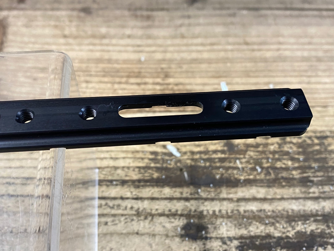 KA979 ウルフトゥース WOLF TOOTH B-RAD 4 mounting bases ケージベース 全長307mm