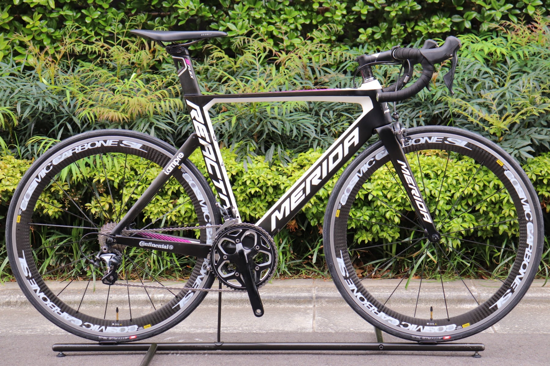 【直接引取限定】 MERIDA REACTO TEAM XSサイズ完成車 REACTO TEAM（リアクト チーム） ｜MERIDA公式オンラインショップ