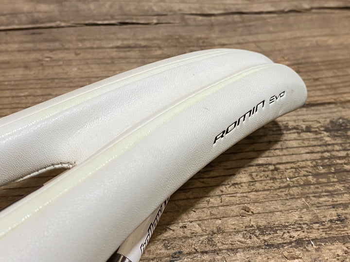 KH187 スペシャライズド SPECIALIZED ROMIN EVO 白 サドル 白 143mm hollow Tiレール