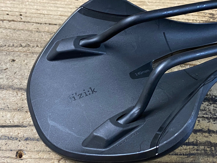 KF672 フィジーク fizik VENTO ANTARES サドル 黒 140mm  S-Alloy レール