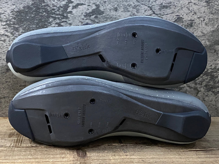 KK388 フィジーク fizik TEMPO OVERCURVE R4 SHOES ビンディングシューズ 3穴 グレー EU40 1/2