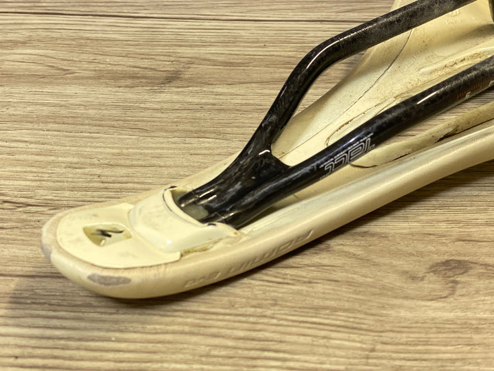 JN827 スペシャライズド SPECIALIZED ROMIN EVO カーボンレール サドル 143mm ※スレ 破れ