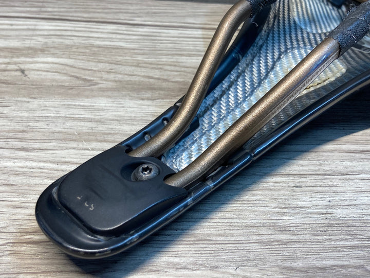 JJ717 フィジーク fizik クーヴァ Kurve サドル 黒 ※プレート欠品