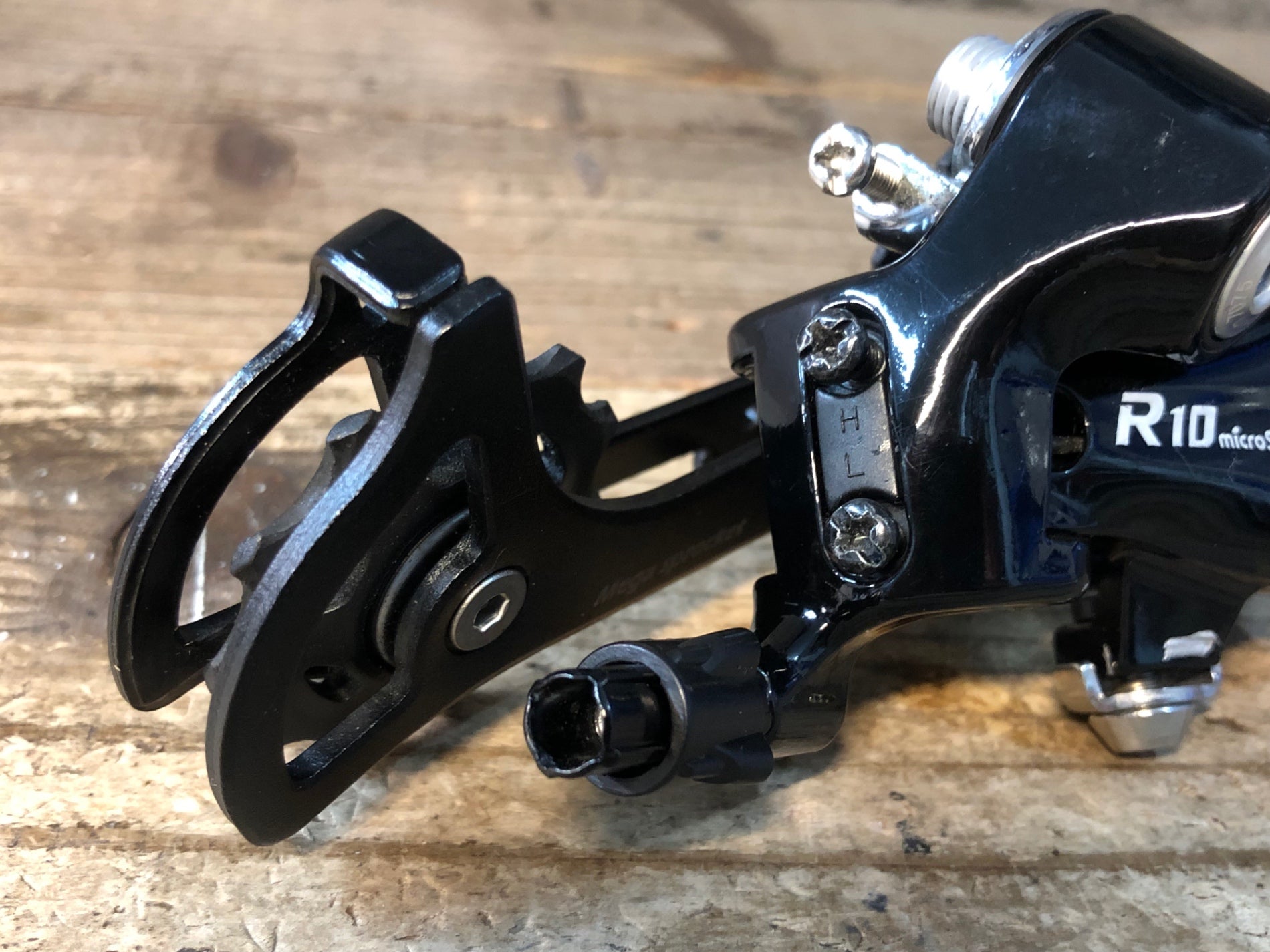 JP014 マイクロシフト microSHIFT R10 リアディレイラー – BICI AMORE