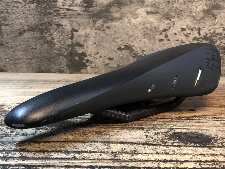 JM953 フィジーク fizik アリオネ ARIONE R1 サドル カーボンレール 126mm ARAIDED