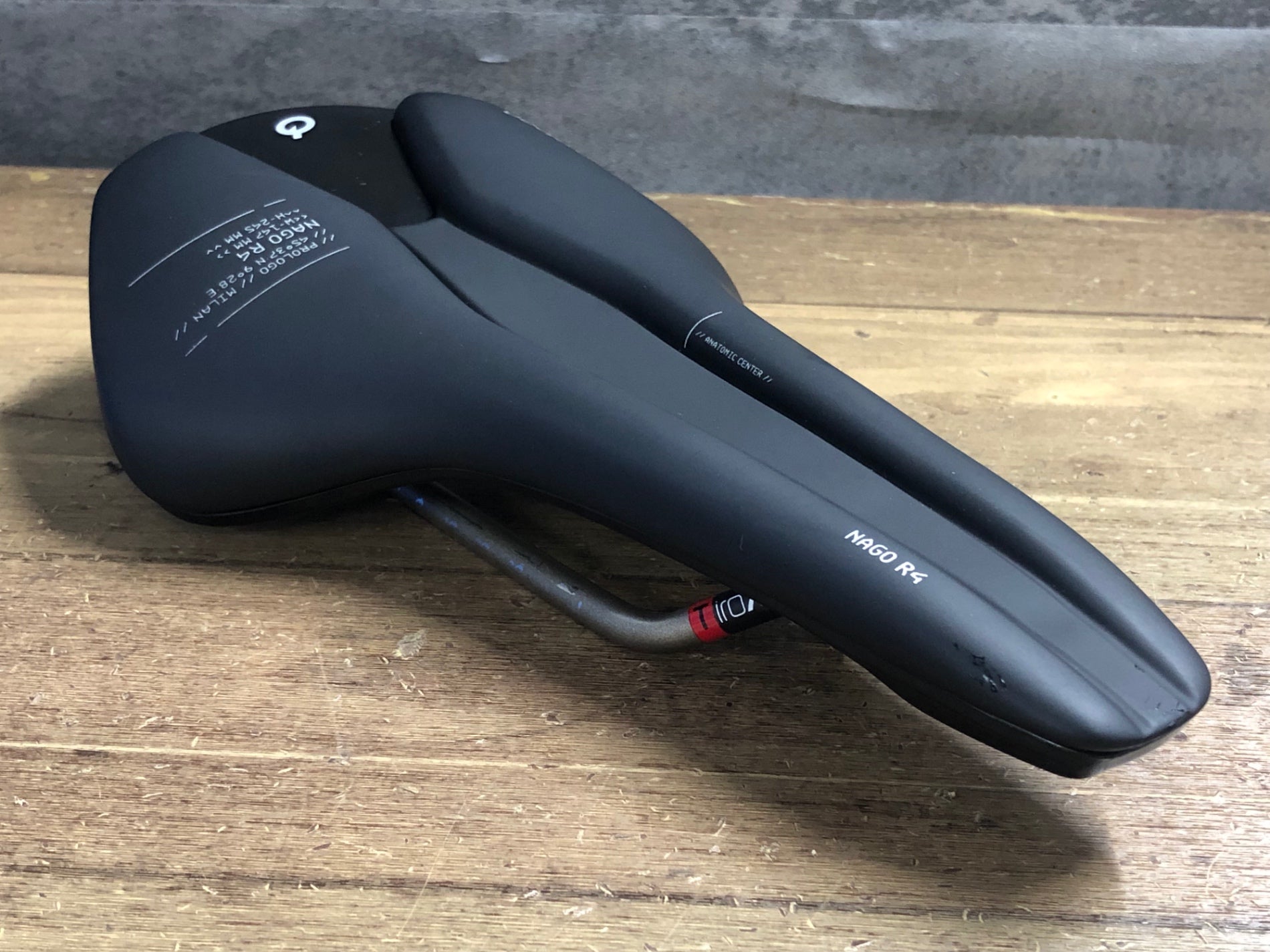 KB025 プロロゴ prologo NAGO R4 サドル 黒 147mm TiroX – BICI AMORE