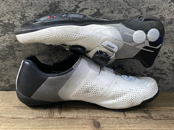 KL429 シマノ SHIMANO SHRC702M W01 E ビンディングシューズ 3穴 白 EU40.5