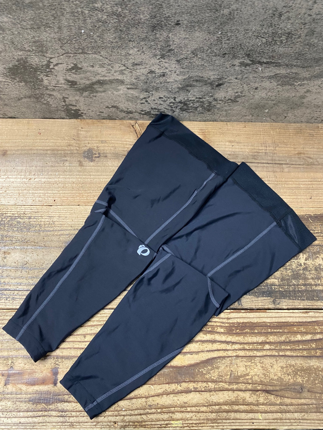 KC685 パールイズミ PEARL iZUMi レッグウォーマー 黒 L