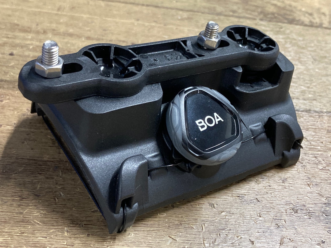 KA716 フィールドロック FIDLOCK TWIST UNI CONNECTOR BOA ボトルホルダー