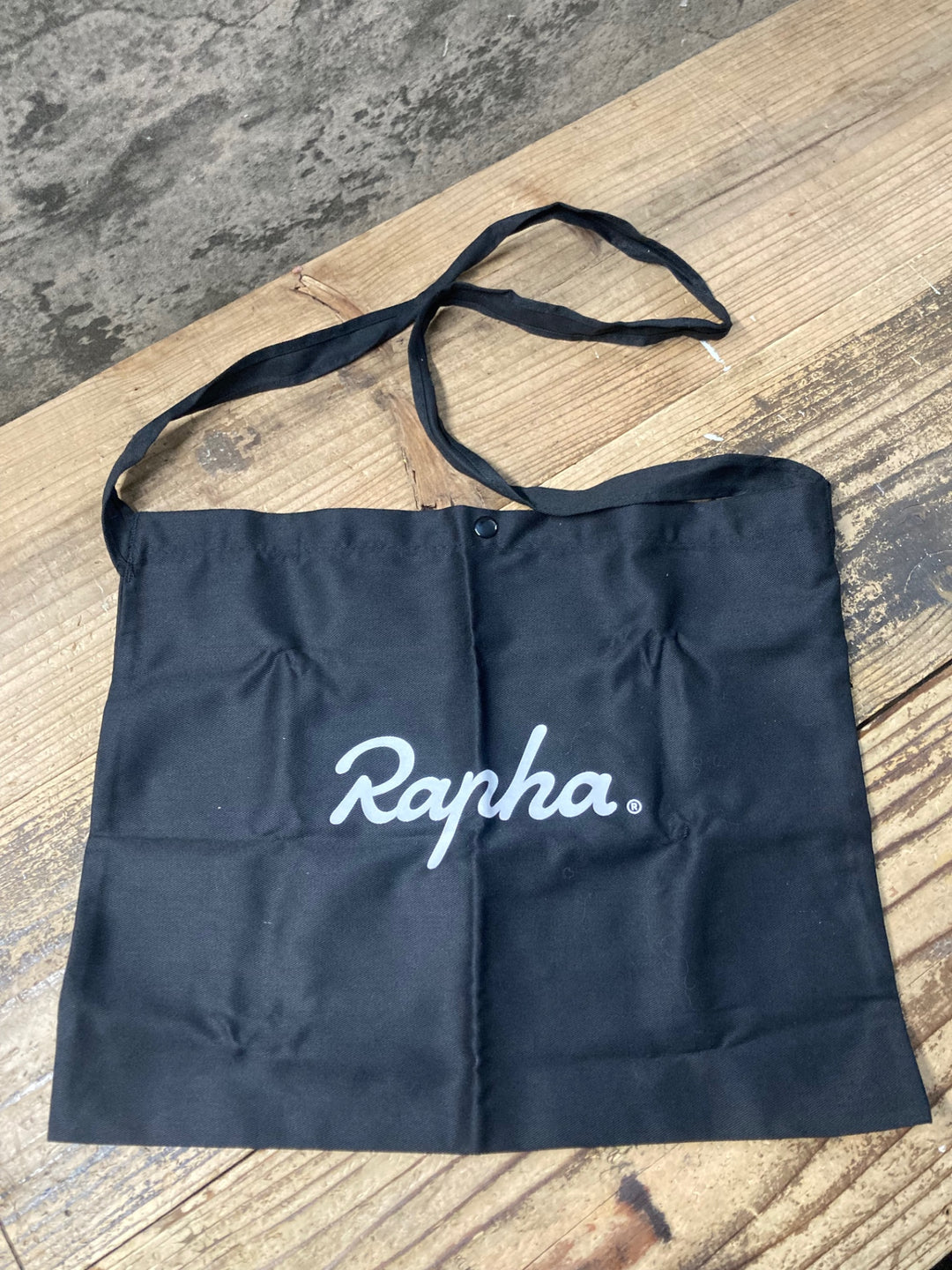 KK430 ラファ Rapha サコッシュ 黒