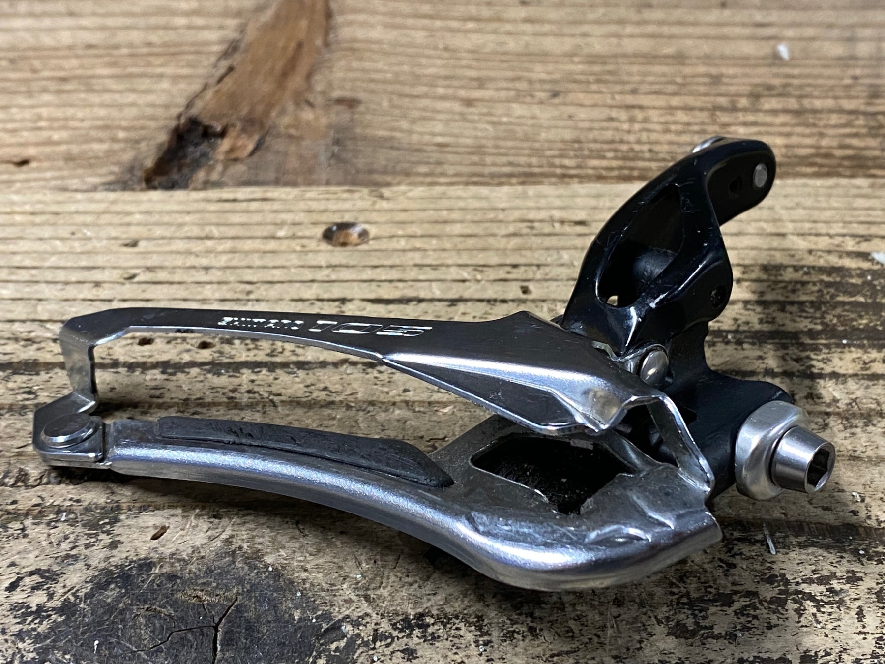 JA117 シマノ SHIMANO 105 FD-5800 直付 フロントディレイラー 2S