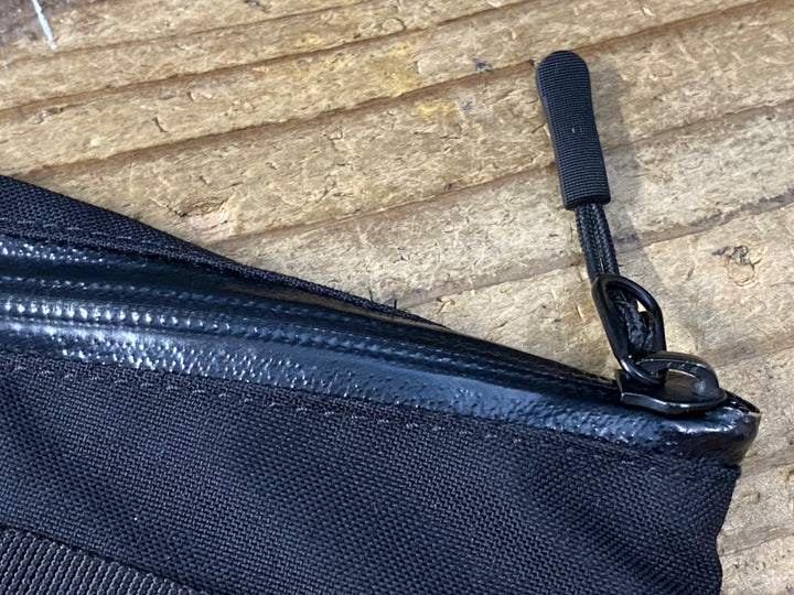 KJ510 バッグジャック bagjack MOBILE HOLDER TWIST モバイルポーチ 黒