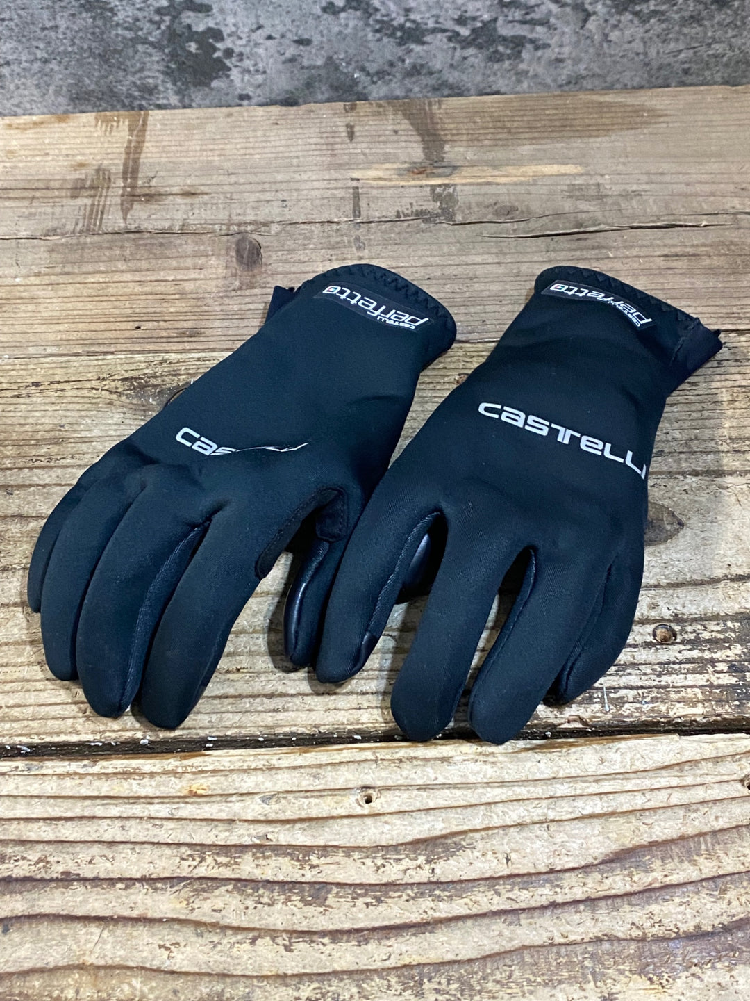JZ099 カステリ CASTELLI ROSSO CORSA perfetto 長指 グローブ 黒 M 裏起毛 GORE-TEX INFINIUM