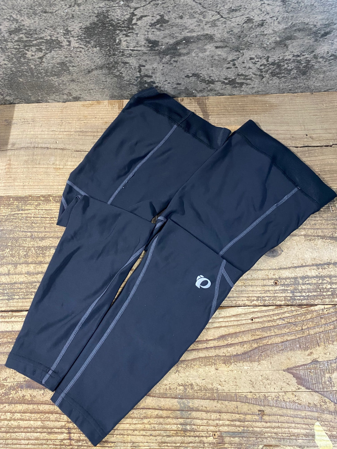 KA772 パールイズミ PEARL iZUMi レッグカバー 黒 L