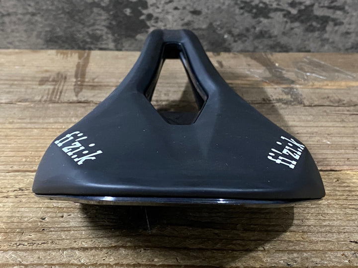 KL307 フィジーク fizik VENTO ARGO R5 サドル 黒 140mm S-Alloyレール