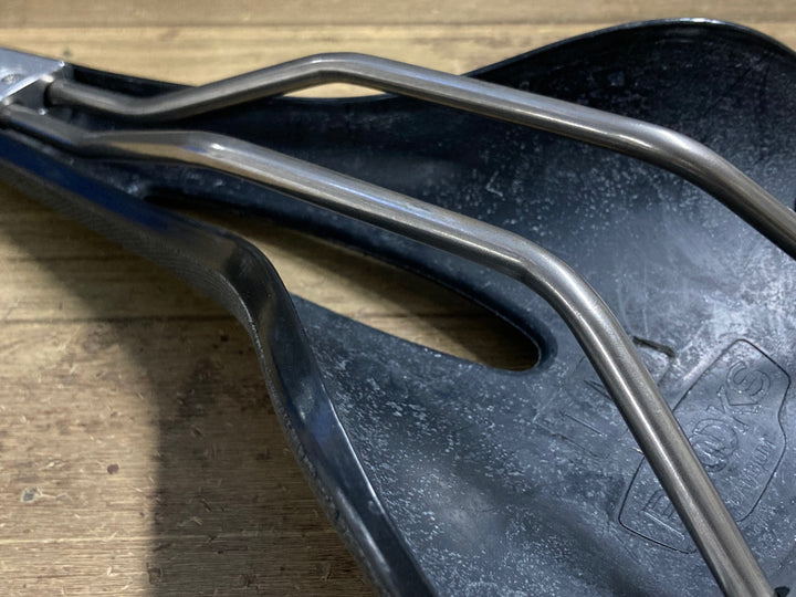 KN899 ブルックス BROOKS CAMBIUM C17 CARVED サドル スチールレール