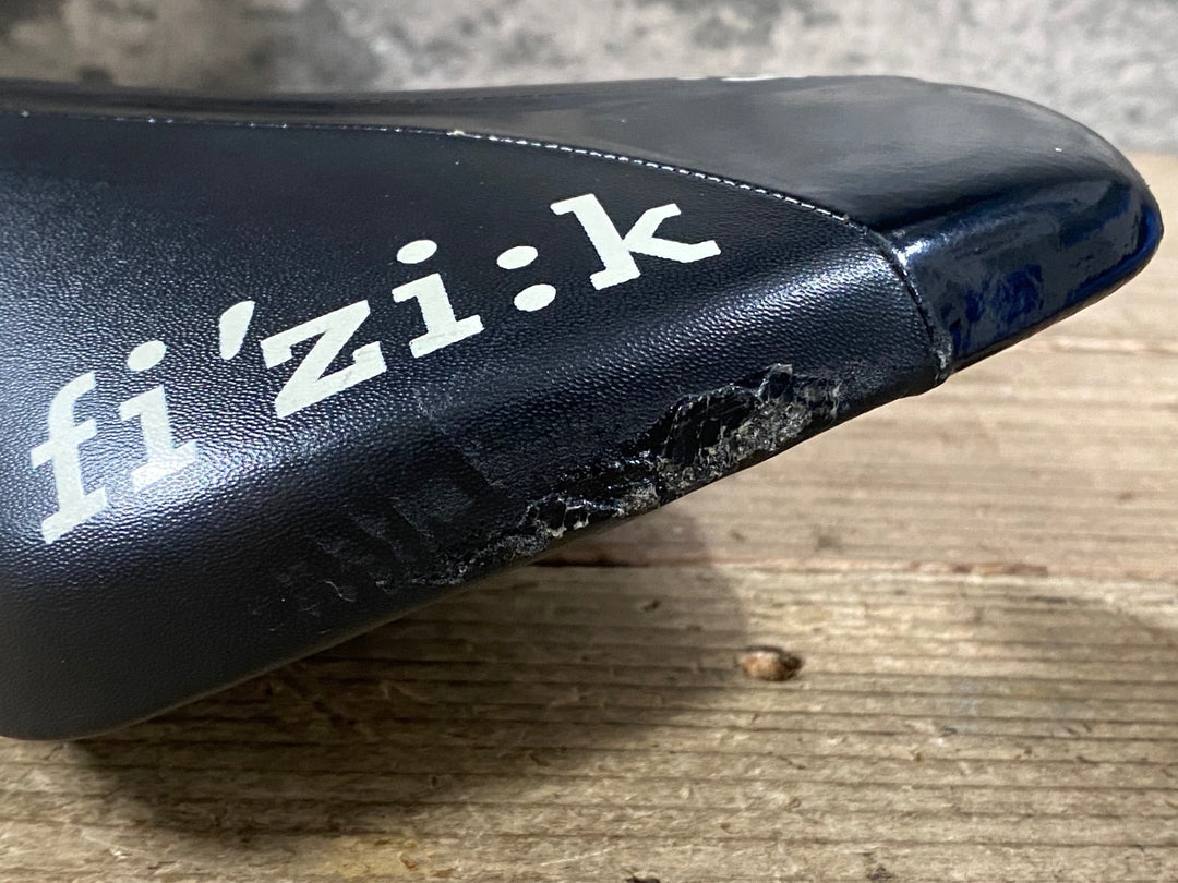 KC721 フィジーク fizik アリオネ ARIONE TRI2 サドル 黒 カーボンレール 130mm