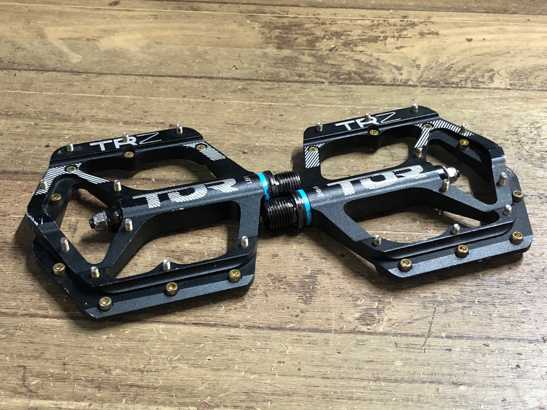 JT690 TOR TRZ CNC Platform Pedals 黒 フラットペダル
