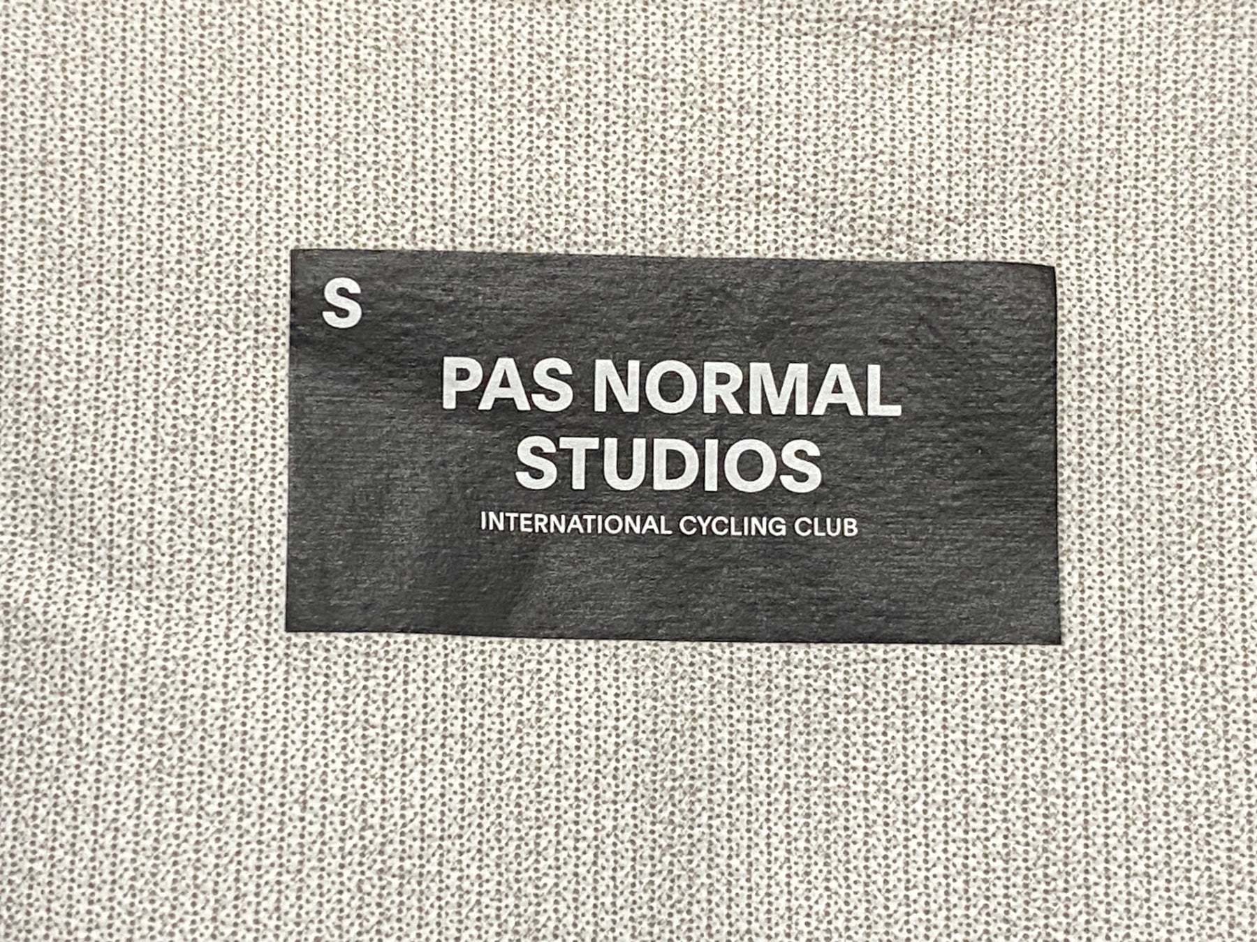 JR933 パスノーマルスタジオ PAS NORMAL STUDIOS 長袖 ウィンド