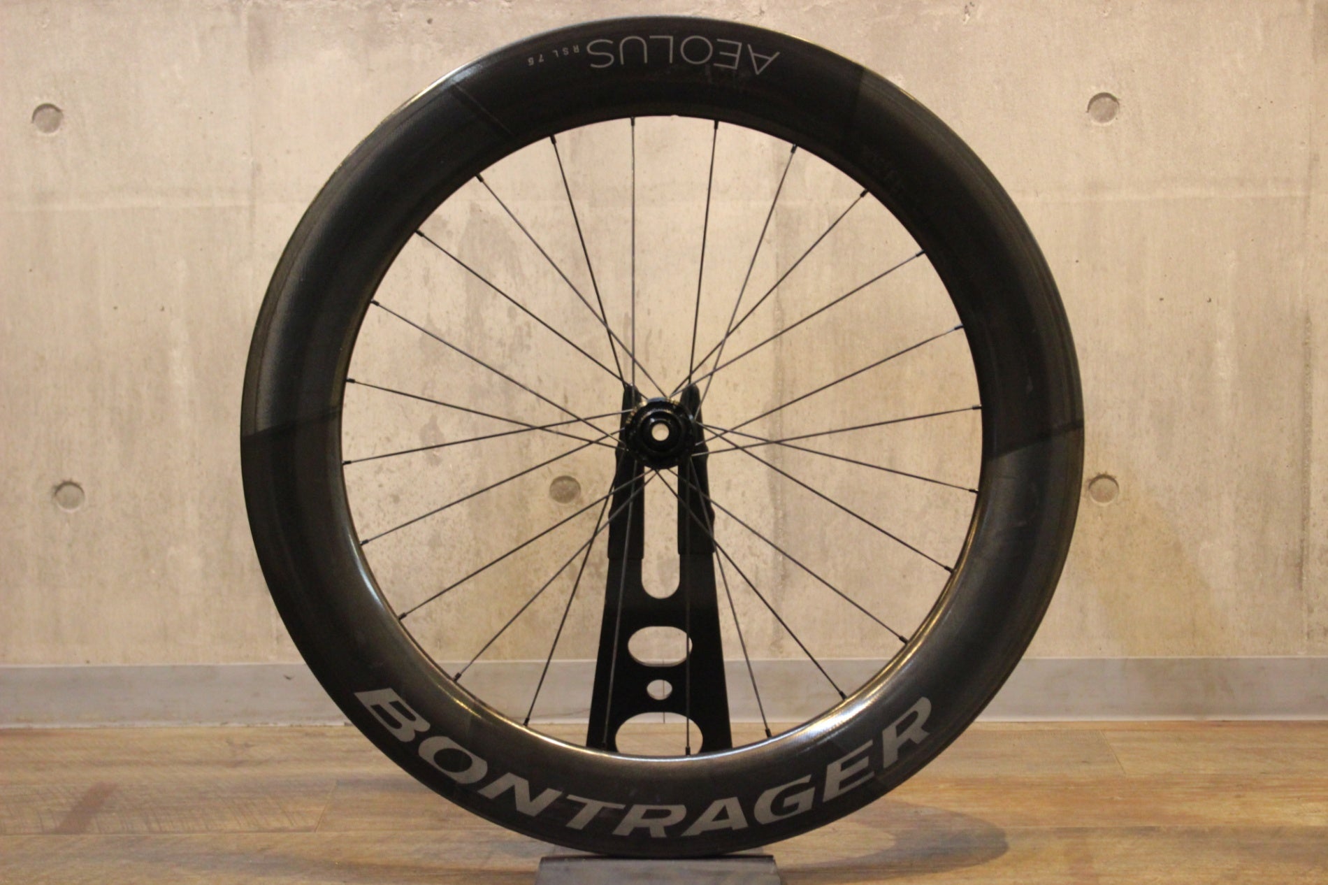 ボントレガー BONTRAGER アイオロス AEOLUS RSL75 TLR DISC カーボン