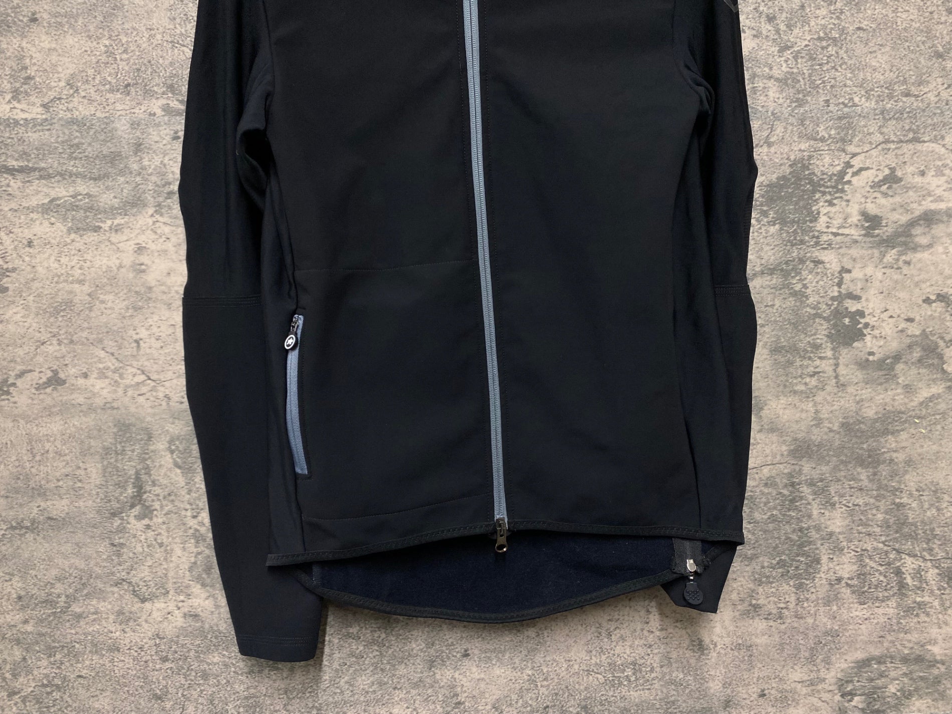 アソスASSOS TRAIL WINTER ジャケット 黒