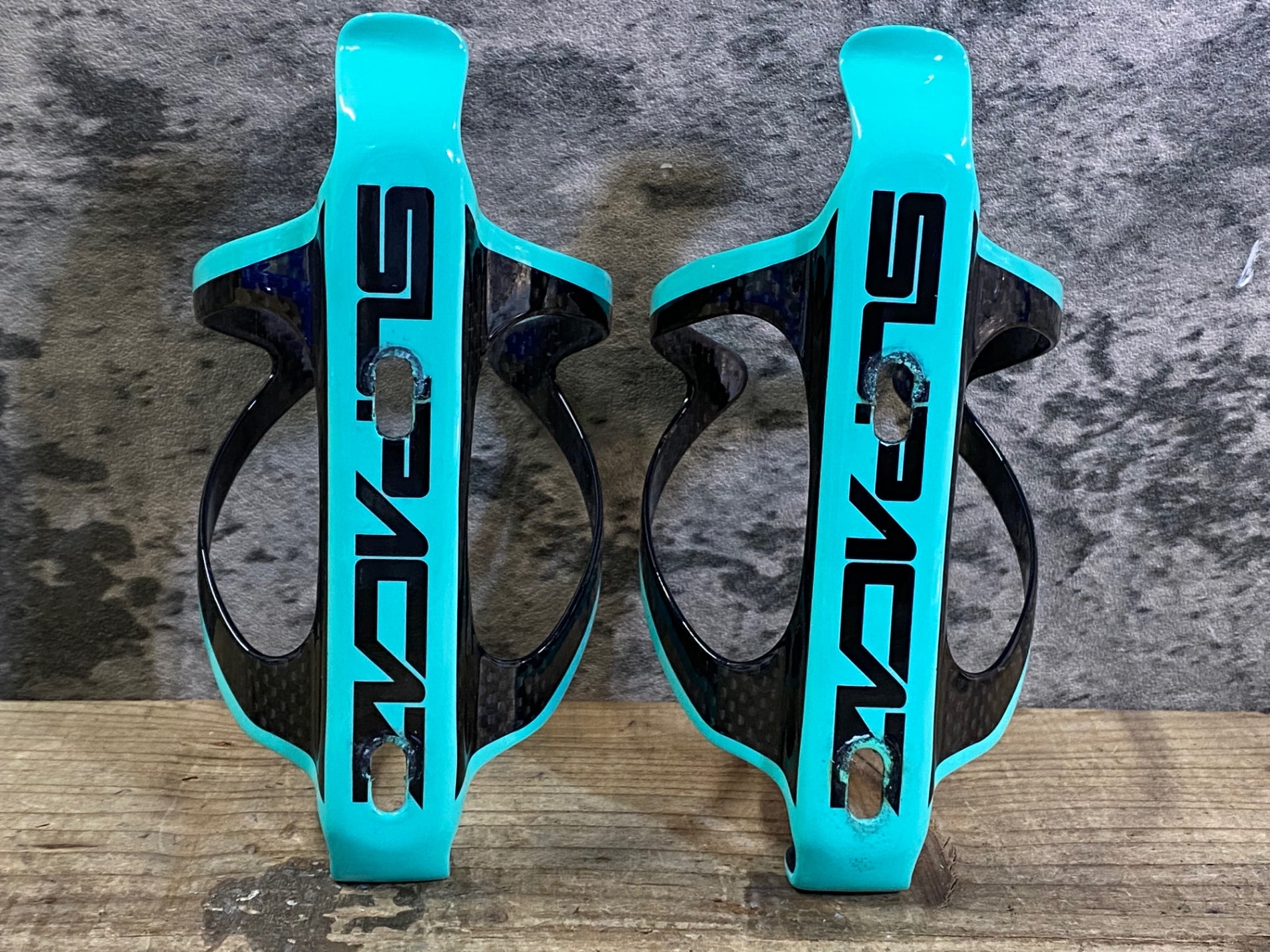 スパカズSUPACAZ フライケージ カーボン　ネオングリーン　新品未使用 JO674 スパカズ SUPACAZ FLY CAGE CARBON カーボン ボトルケージ