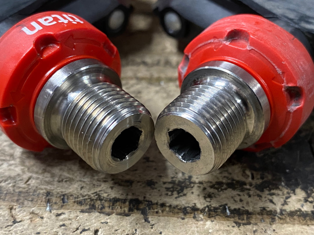 JX073 タイム TIME CARBOFLEX titan ビンディングペダル チタン ※踏面破損の為ジャンク