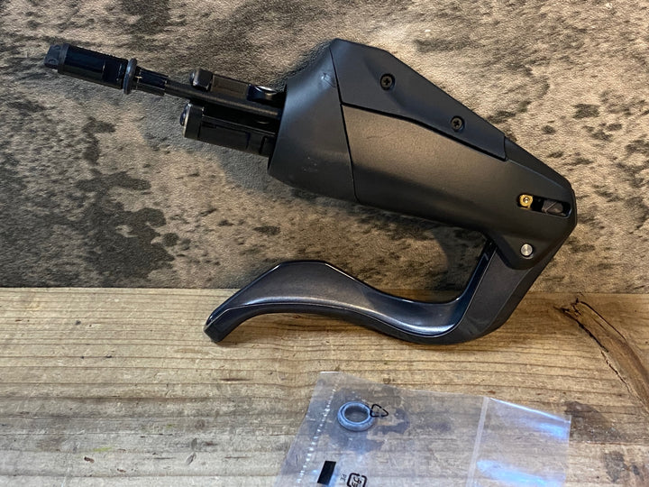 JU376 シマノ SHIMANO メトレア METREA ST-U5060-R / BL-U5010-L ブルホーン用STIレバー 油圧ブレーキ 1×11S 未使用