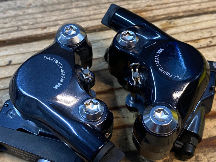 KO870 シマノ SHIMANO アルテグラ ULTEGRA BR-R8070 ディスクキャリパー 黒 前後セット ※ブレーキパッドなし