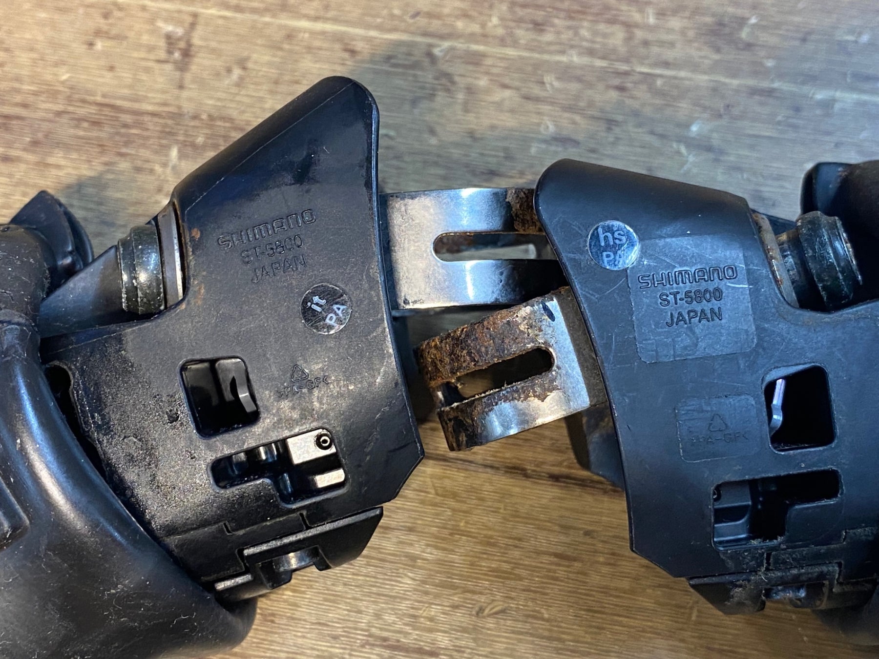 IZ323 シマノ SHIMANO 105 ST-5800 STIレバー 2x11S – BICI