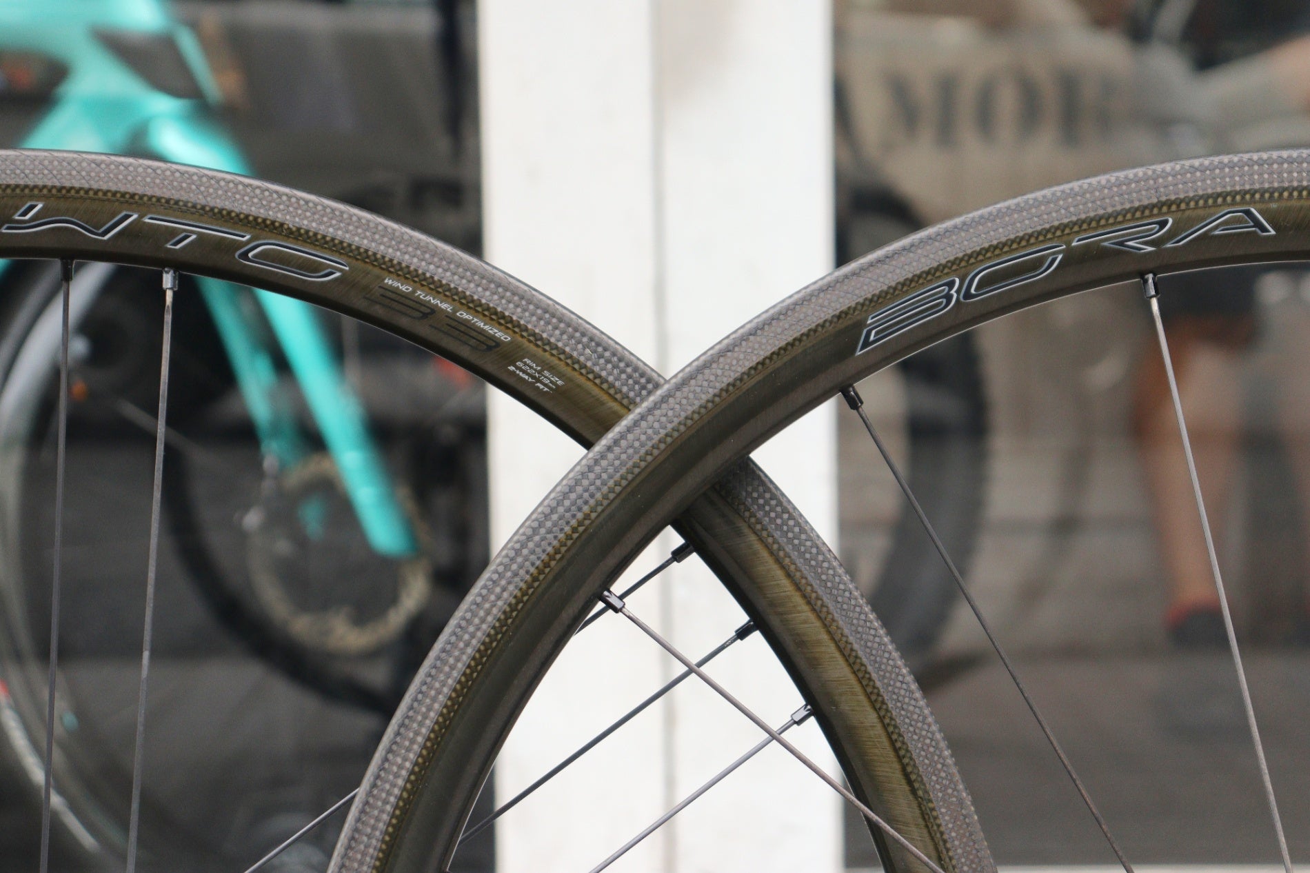 カンパニョーロ CAMPAGNOLO ボーラ BORA WTO 33 カーボン チューブレス