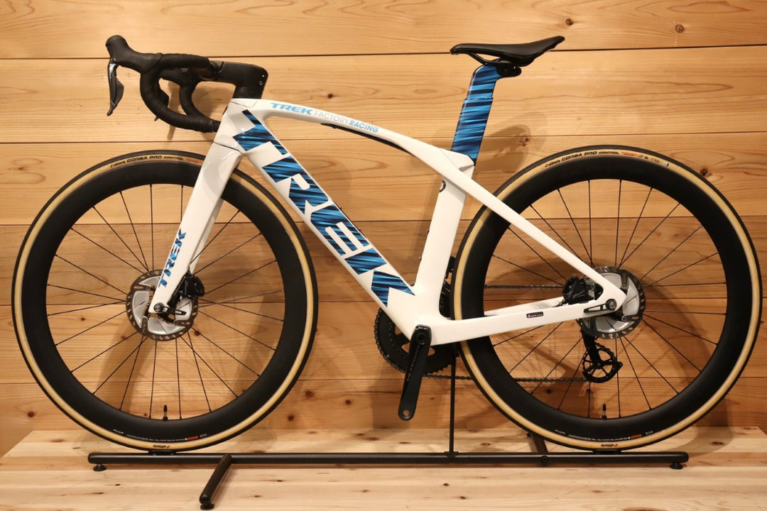 【新品パーツ多数装着】 トレック TREK マドン MADONE SLR DISC P1 GEN6 50サイズ 2018モデル シマノ アルテグラ R8070 11S Di2 カーボン ロードバイク WH-R8170-C50-TL 【千葉店】