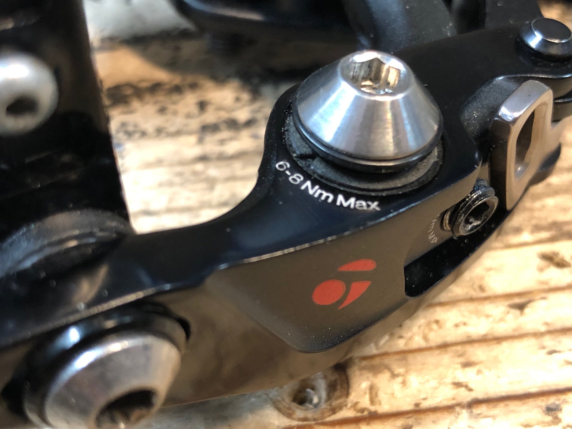 JT377 ボントレガー BONTRAGER SPEED STOP INTEGRATED ダイレクト