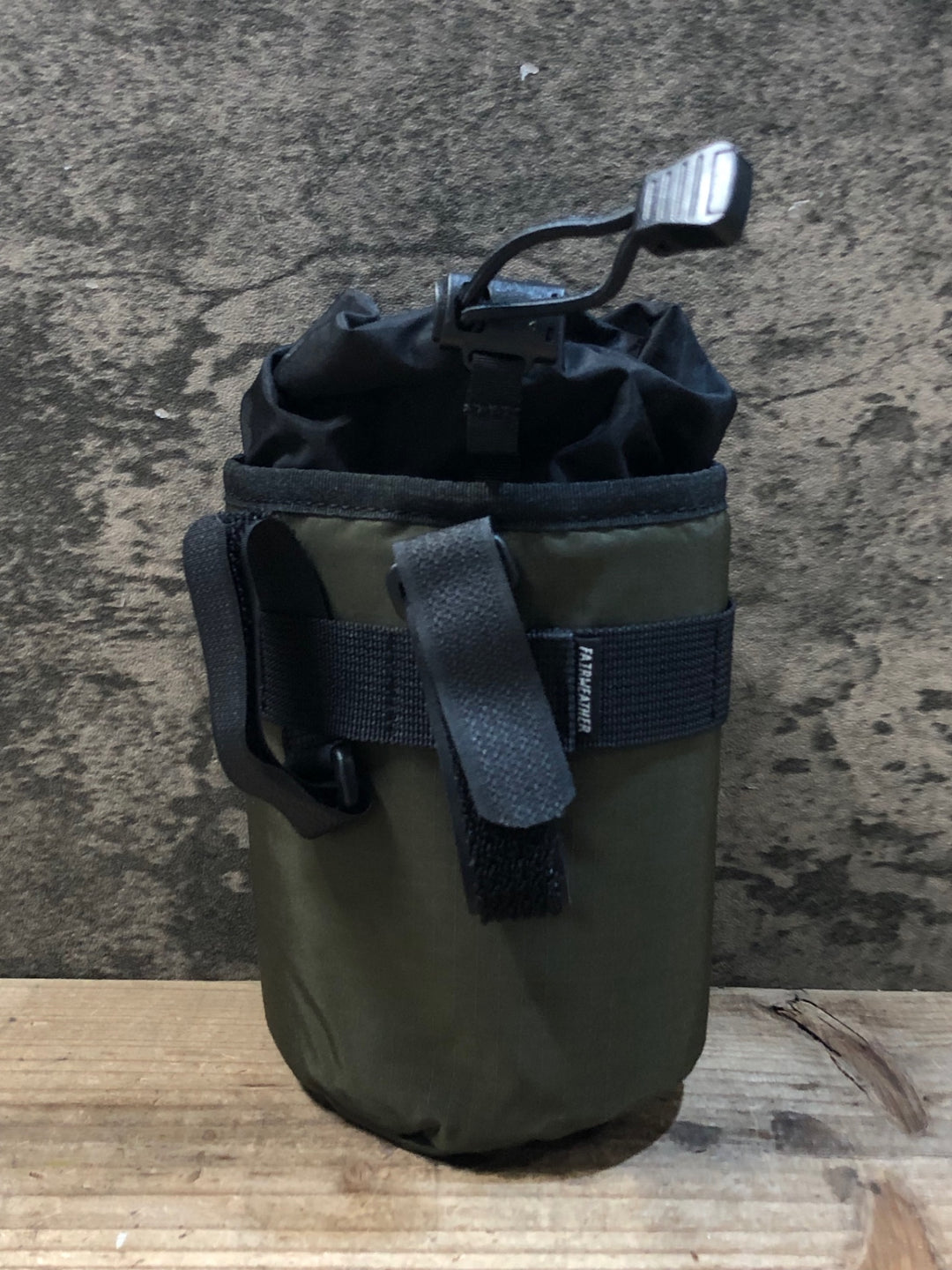 JY795 フェアウェザー FAIRWEATHER stem bag ステムバッグ オリーブ